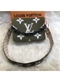 LV TOILET POUCH XL